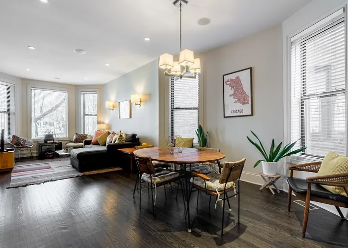 Logan Blvd Luxury! Enjoy The Well-equipped Kitchen And Prime Location Apts * Chicago